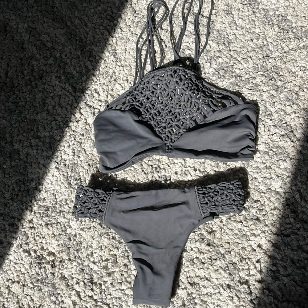 Mikoh bikini